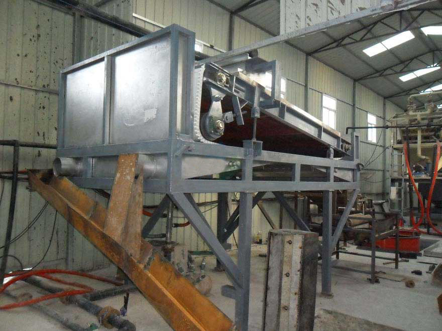 平板式成人午夜视频网站使用現場