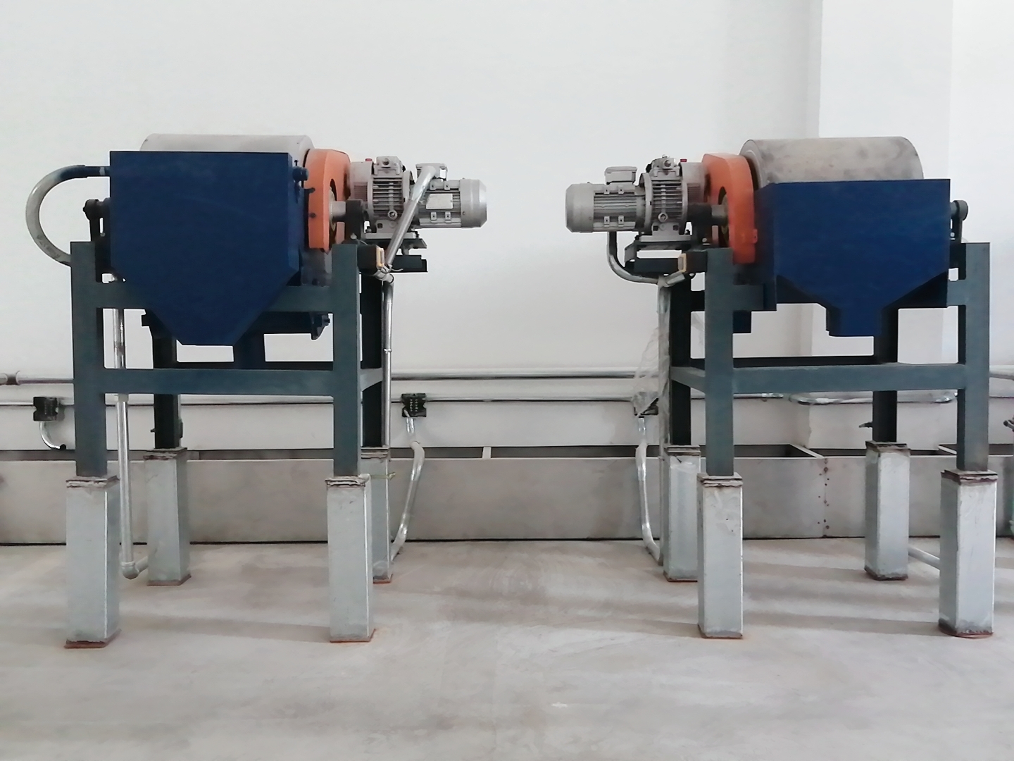 午夜免费看视频