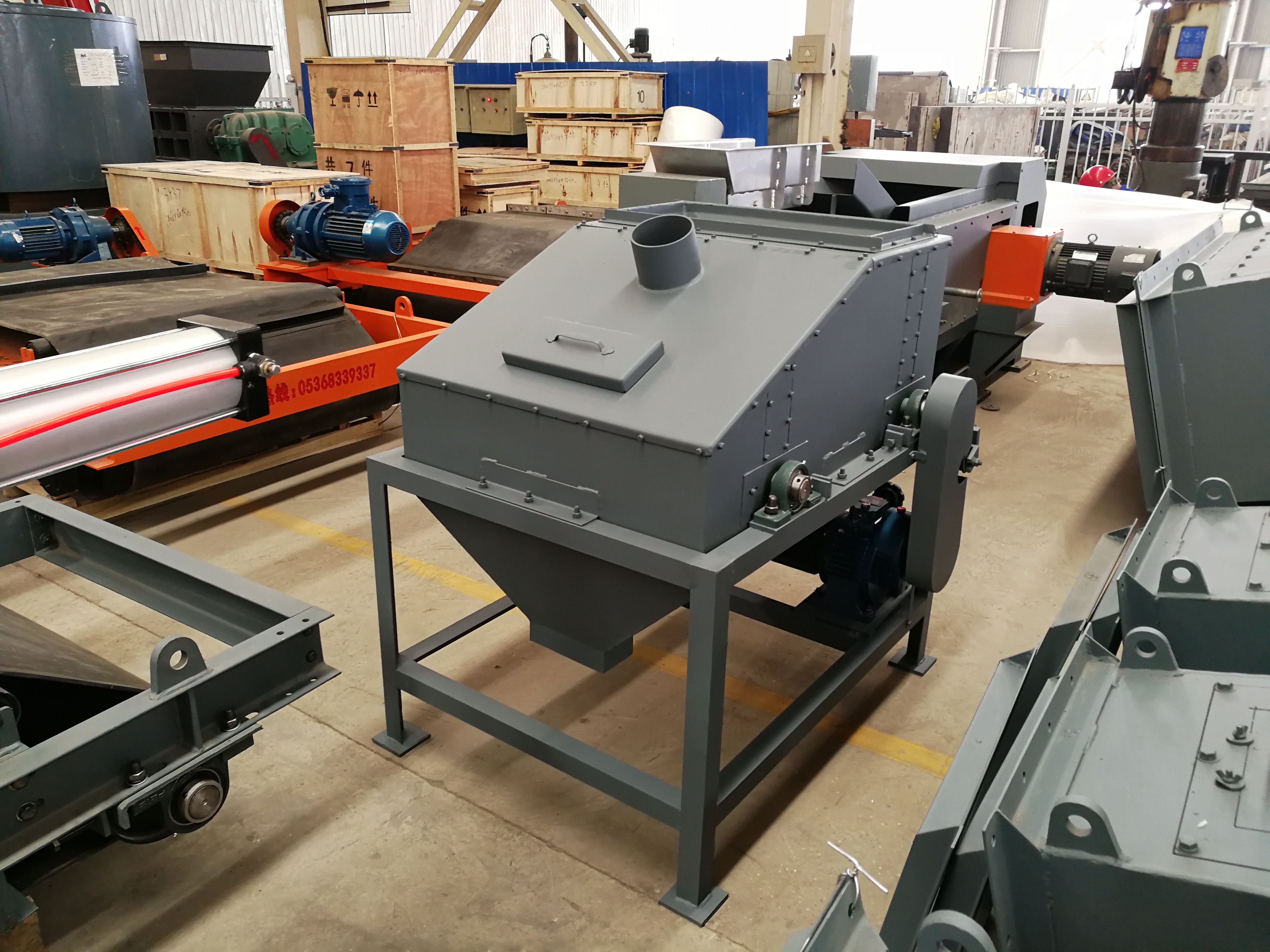 午夜免费看视频