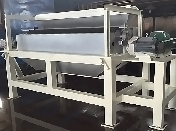 午夜免费看视频